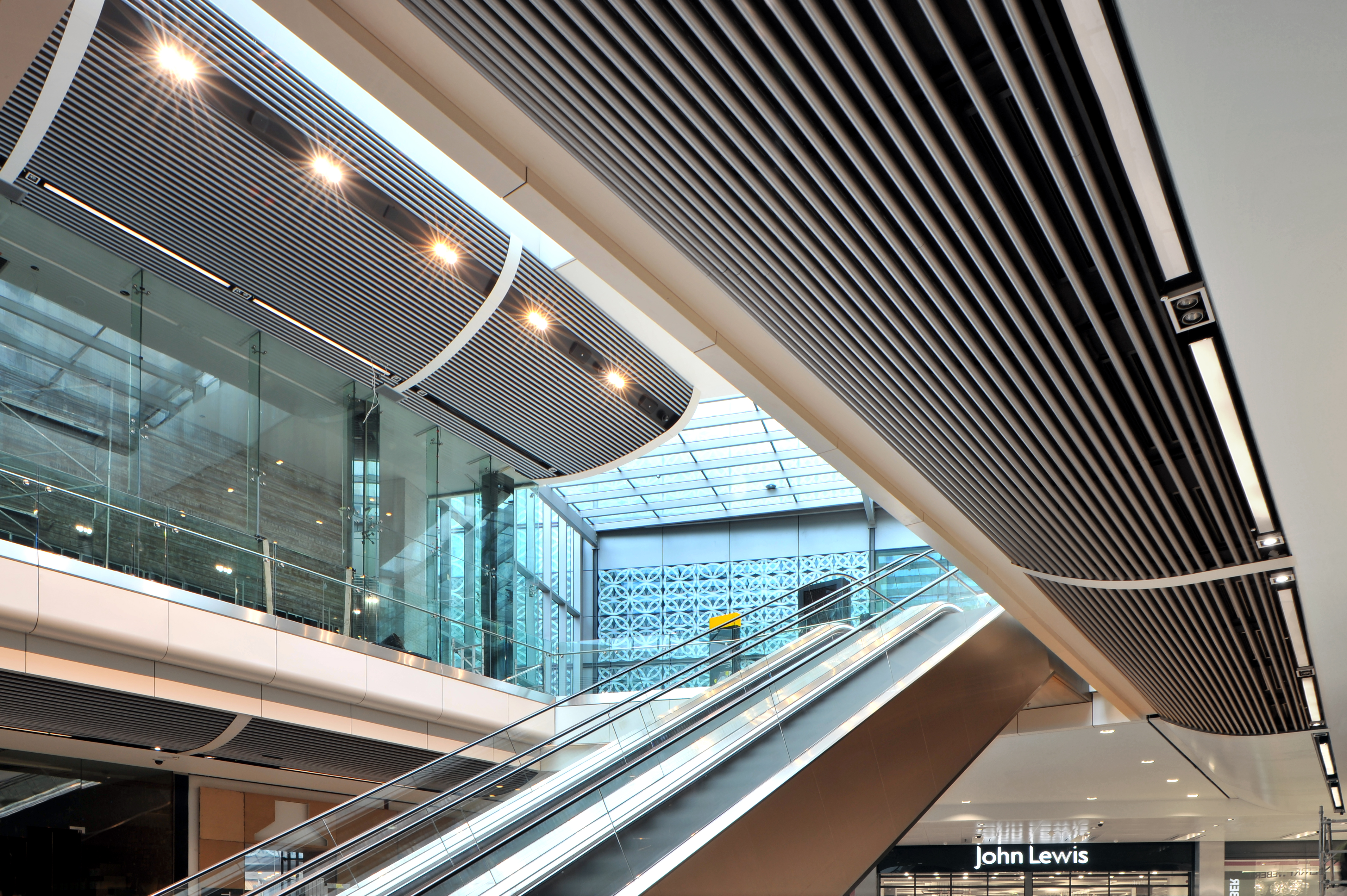 West-Lrg-750-ret (5).jpg