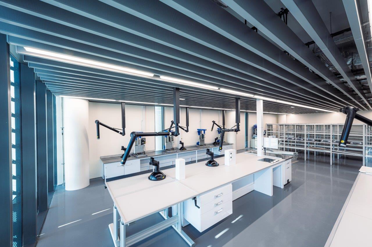 Jotun 500 Com Lrg (2) (1)